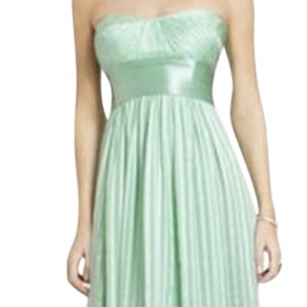 Gorgeous BCBGMAXAZRIA “Alicia” dress - pristine!